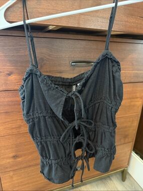 Divided Black Ruched Tie-Front Crop Top